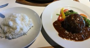 アムールのハンバーグランチ